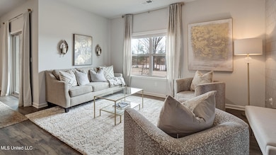 8_TN_Memphis_Twin-Lakes_Cali-Living-Room