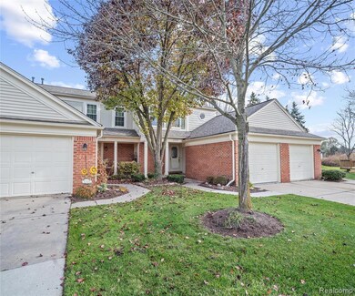 1739 Christopher Dr unit 8, Canton, MI 48188 - photo 2