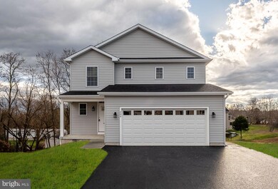 204 Hannah Ln, Bunker Hill, WV 25413 - photo 2