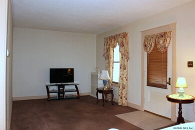 1109 Dean St, Schenectady, NY 12309 - photo 5