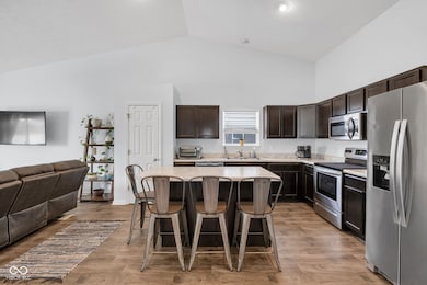 12105 Fall Ct, Indianapolis, IN 46229 - photo 6