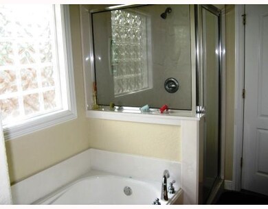 Master Bath/Spa.
