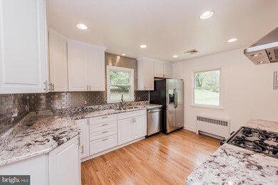 4615 Bartholow Rd, Sykesville, MD 21784 - photo 3