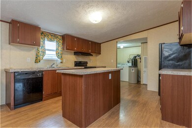 33175 Fields-7