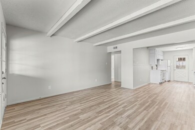 2530 E US Highway 377 unit 16, Granbury, TX 76049 - photo 5