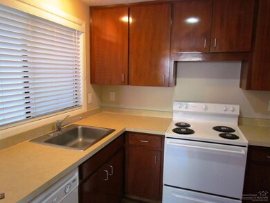 2153 NW Hill St unit 4, Bend, OR 97703 - photo 7