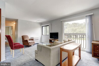 1929 Bellarbor Cir unit D, Crofton, MD 21114 - photo 2