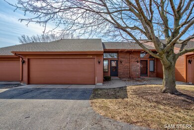 1334 Bent Tree Dr, Hudsonville, MI 49426