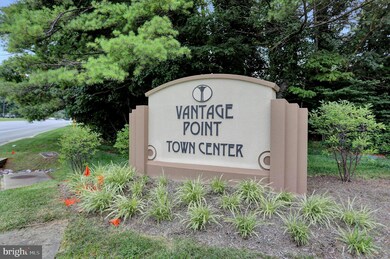 5372 Smooth Meadow Way unit 14, Columbia, MD 21044 - photo 2