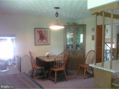 40 Frankford Ave, Tamaqua, PA 18252 - photo 4