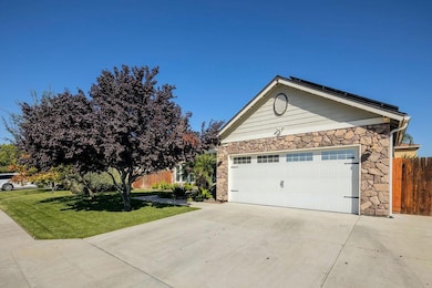 602 S Filbert Ave, Fresno, CA 93727 - photo 4