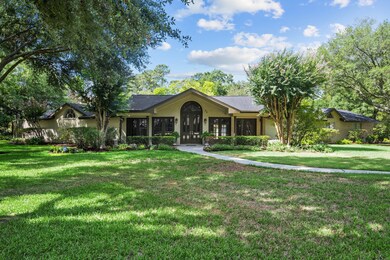 38 Sandalwood Dr, Houston, TX 77024 - photo 2