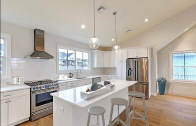 8 Kettle Point Ave unit 2, East Providence, RI 02915 - photo 6