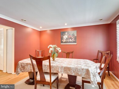 9026 Edgepark Rd, Vienna, VA 22182 - photo 6