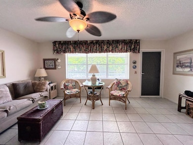 340 Horizons W unit 203, Boynton Beach, FL 33435 - photo 2