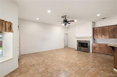 301 Southgate Cir, Weslaco, TX 78596 - photo 4