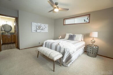 64119 Hunnell Rd, Bend, OR 97703 - photo 7