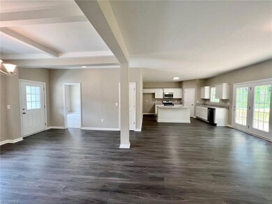 1566 Brookdale Dr, Asheboro, NC 27205 - photo 5