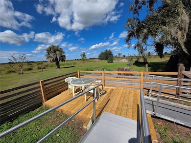 2011 County Line Rd E, Bowling Green, FL 33834 - photo 6