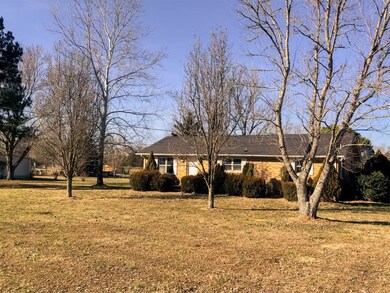 207 Richdale Ln, Shelbyville, TN 37160 - photo 2