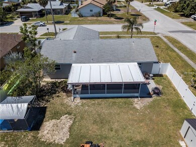 Large backyard with privacy fence (great for pets)