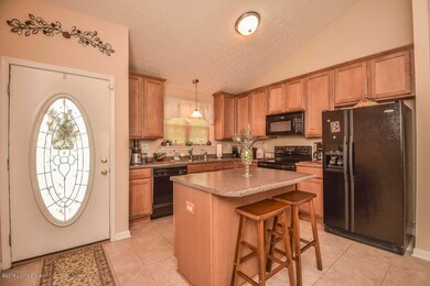 6928 Arbor Manor Way unit 4, Louisville, KY 40228 - photo 3