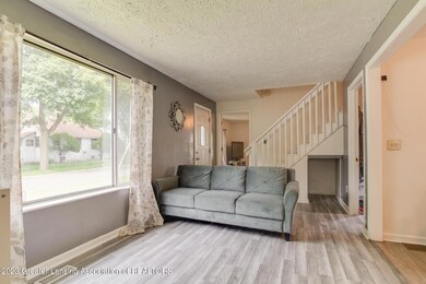 2600 Maplewood Ave, Lansing, MI 48910 - photo 3