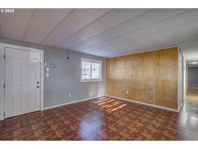 2071 NE Stephens St unit H1, Roseburg, OR 97470 - photo 4