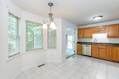 12 Caraway Ln unit U106, Nashua, NH 03063 - photo 5