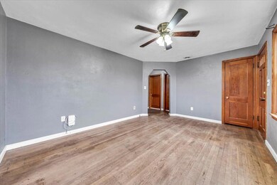 04-MIB08828