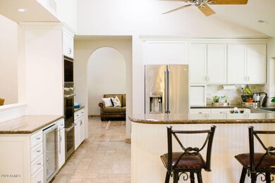 CHEFS KITCHEN