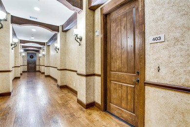 Entrance to unit from hallway