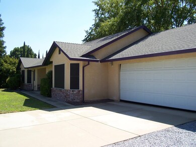 Creekside 001