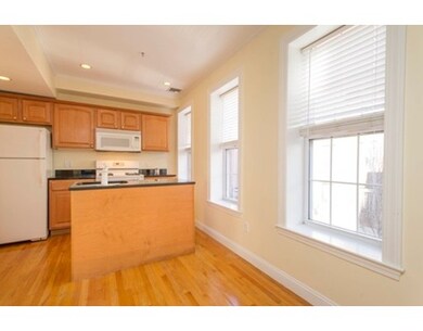 37 Fleet St unit 3, Boston, MA 02109 - photo 3
