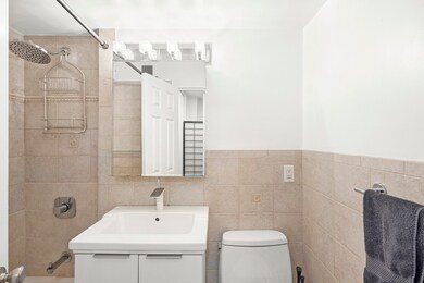 310 Lexington Ave unit 10G, New York, NY 10035 - photo 7