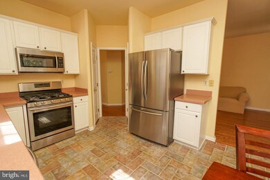 208 Brookdale Ct, Dresher, PA 19025 - photo 4