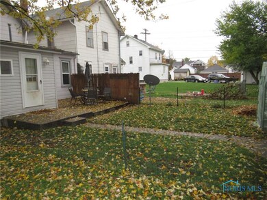 214 N Perry St, Woodville, OH 43469 - photo 5