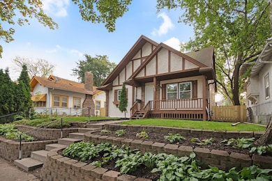 1722 Queen Ave N, Minneapolis, MN 55411 - photo 2