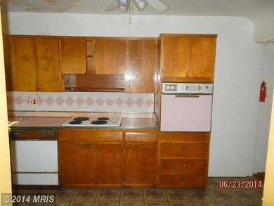 6811 Queens Ferry Rd, Baltimore, MD 21239 - photo 7