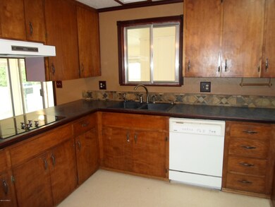 Kitchen 1