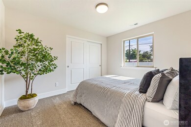 4208 W Sandy Ct, Moses Lake, WA 98837 - photo 5