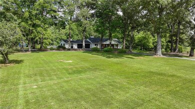 2713 Danny Bell Rd, Asheboro, NC 27205 - photo 4