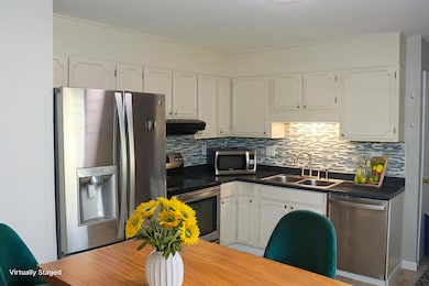 IMG_0010 - Kitchen - Mid-Century Modern