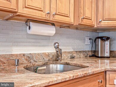 8437 Hunt Valley Dr, Vienna, VA 22182 - photo 6