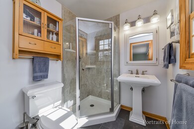 28W045 Plainview Dr unit 3, Naperville, IL 60564 - photo 4