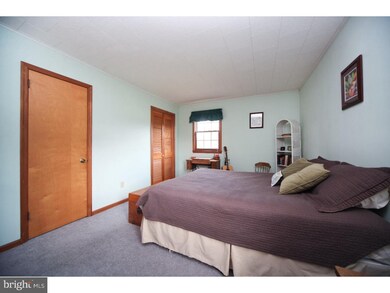 1400 Hendricks Rd, Pennsburg, PA 18073 - photo 4