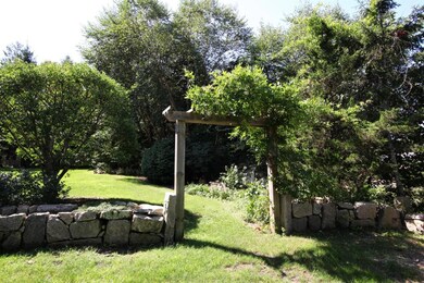 391 Boxberry Hill Rd, East Falmouth, MA 02536 - photo 7