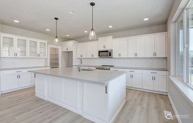 658 S Juli Ave, East Wenatchee, WA 98802 - photo 6