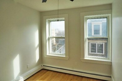 27 Lambert St unit 3R, Cambridge, MA 02141 - photo 4