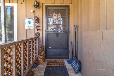 Entry covered porch